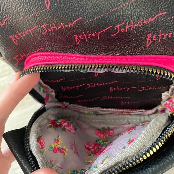 Betsy Johnson Mini Kitsch Dog Puppy Backpack Black Pink - Picture 4 of 9